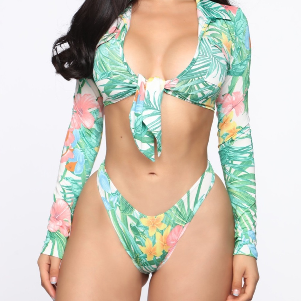 Fashion Nova resort vacation Sunsuit NWT